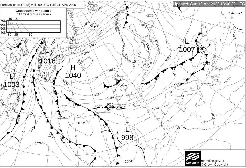 T+48 Hours Surface Forecast (North Atlantic)